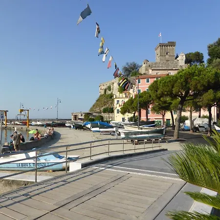 Affittacamere Il Pellegrino 3* San Terenzo